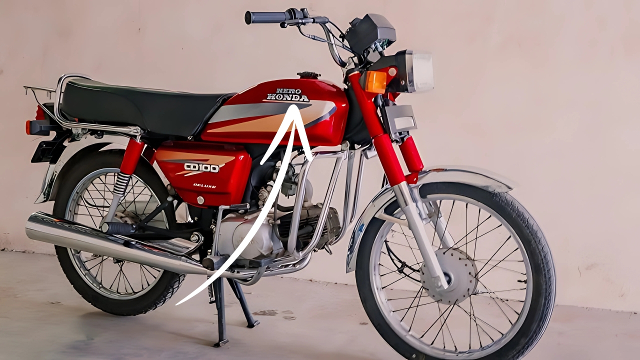 Hero Honda CD 100 is come back with Dhansu Look price is 25 476 rupees Icsec.in